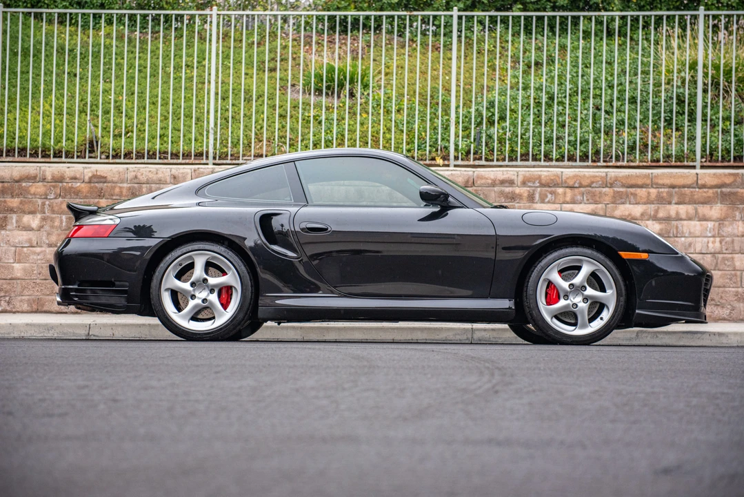 2003 Porsche 996 Turbo - Image 8 of 31