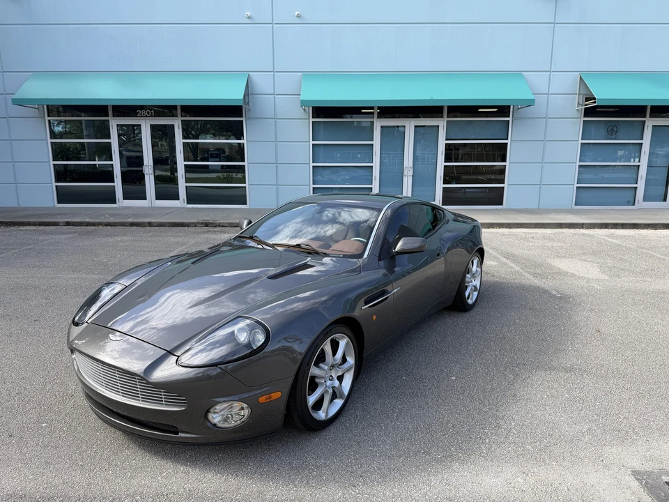 2004 Aston Martin Vanquish 1st Gen - Image 3 of 31