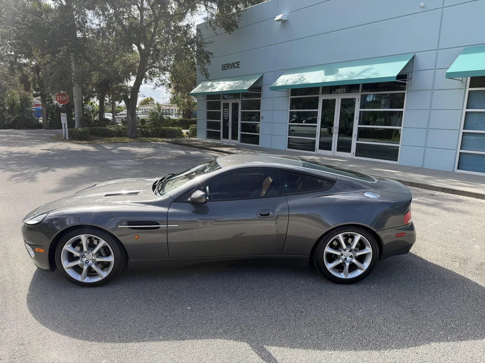 2004 Aston Martin Vanquish 1st Gen - Image 5 of 31
