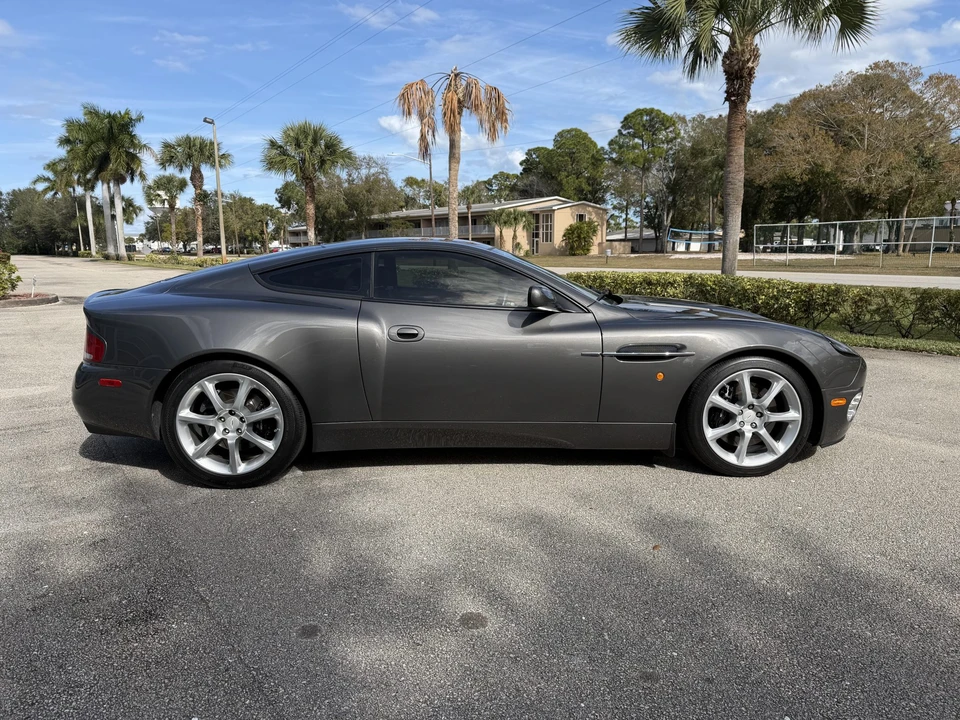 2004 Aston Martin Vanquish 1st Gen - Image 12 of 31