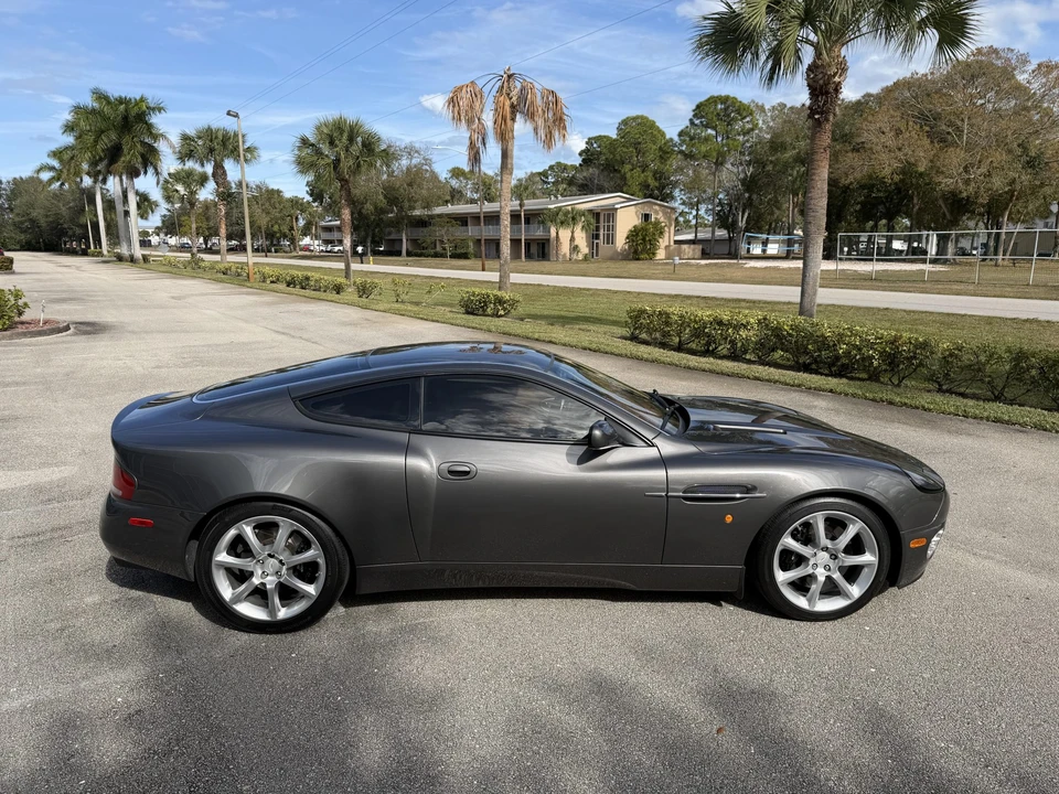 2004 Aston Martin Vanquish 1st Gen - Image 13 of 31