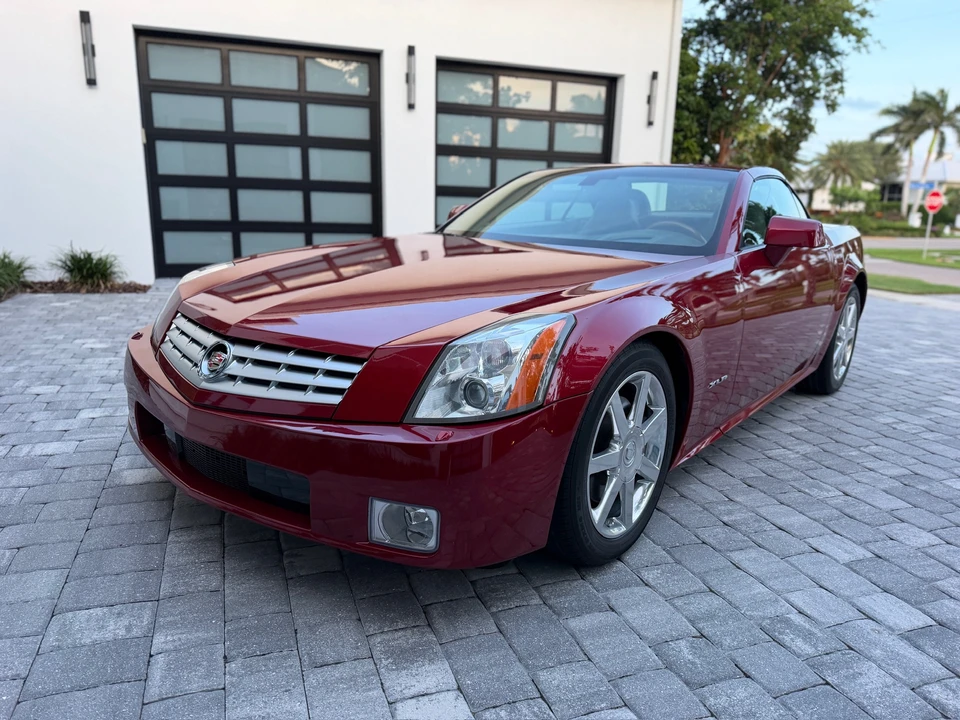 2004 Cadillac XLR - Image 4 of 31