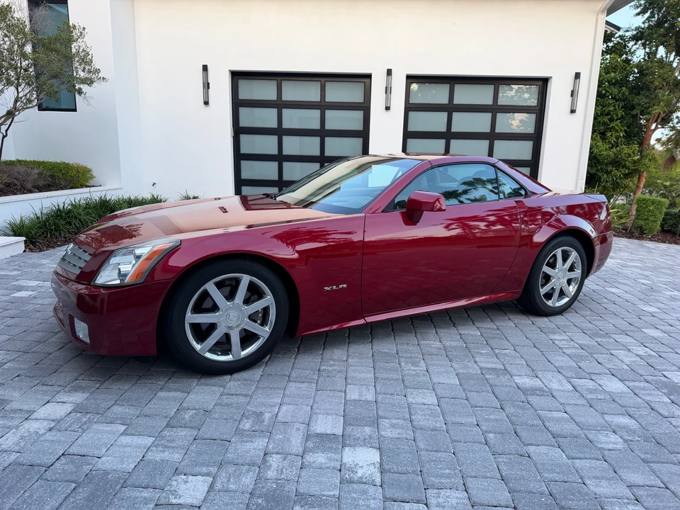 2004 Cadillac XLR - Image 5 of 31