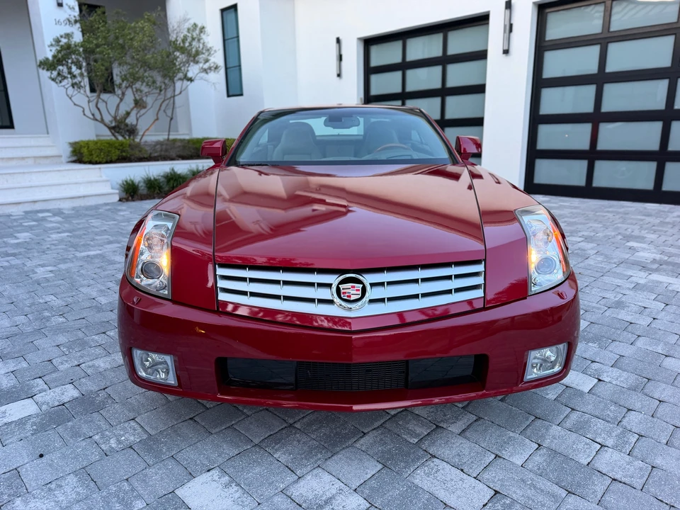 2004 Cadillac XLR - Image 17 of 31