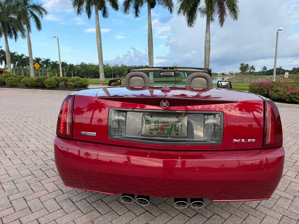 2004 Cadillac XLR - Image 26 of 31