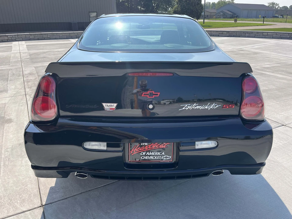 2004 Chevrolet Monte Carlo 6th Gen - Image 5 of 31