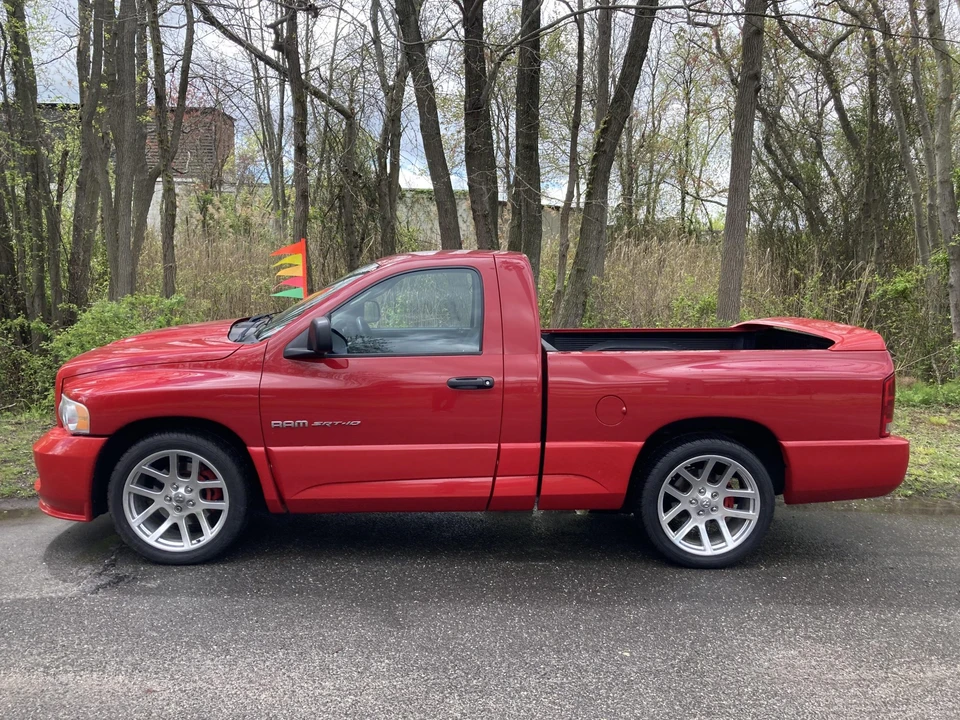2004 Dodge Ram SRT-10 3rd Gen - Image 4 of 31