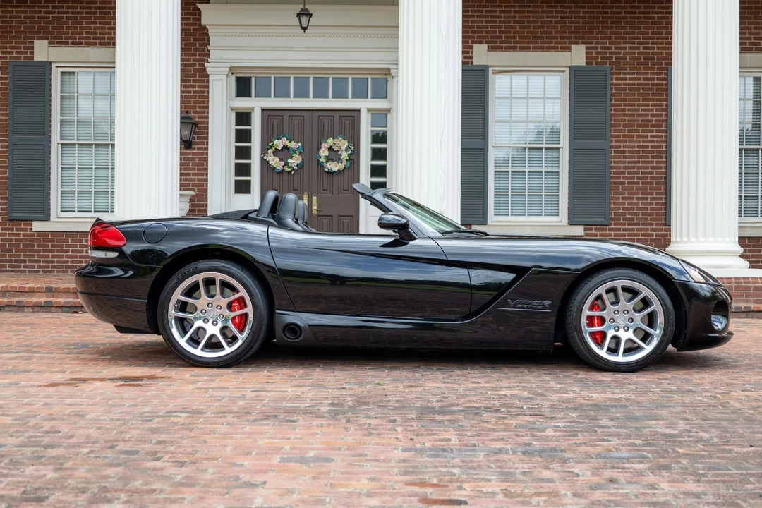 2004 Dodge Viper 3rd Gen - Image 6 of 31