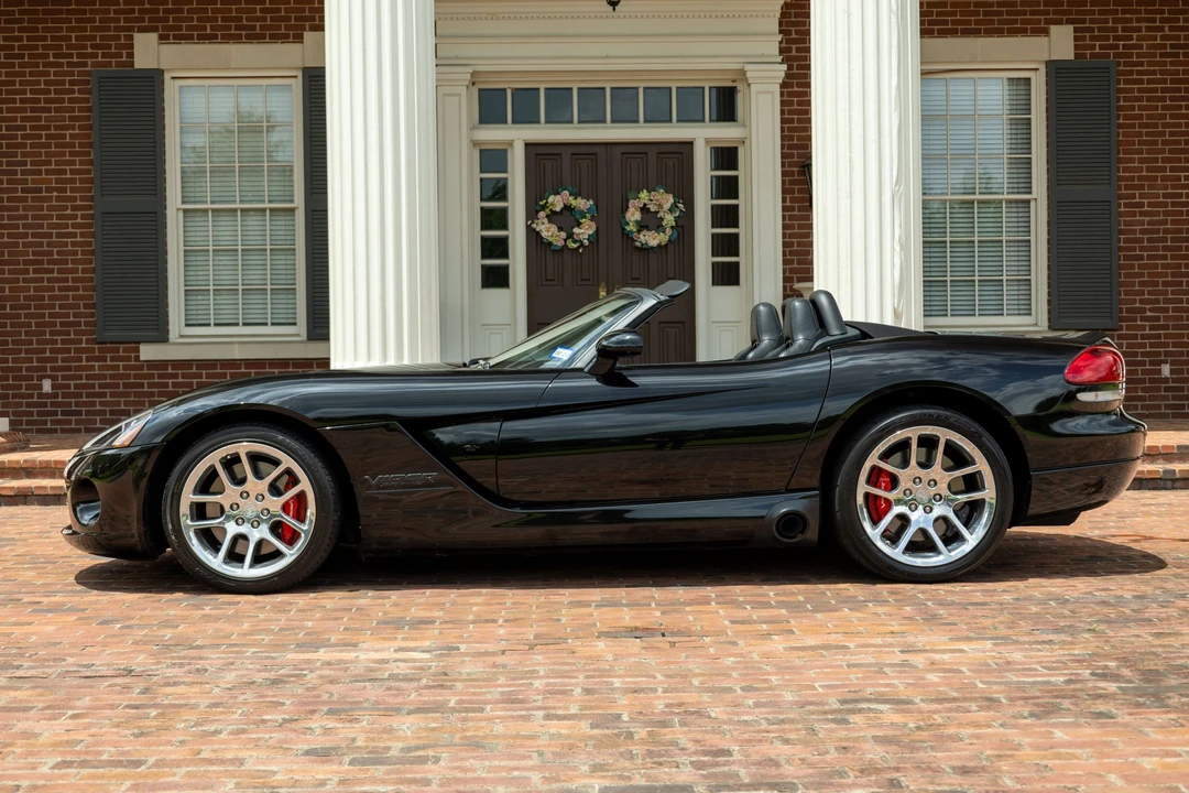 2004 Dodge Viper 3rd Gen - Image 10 of 31