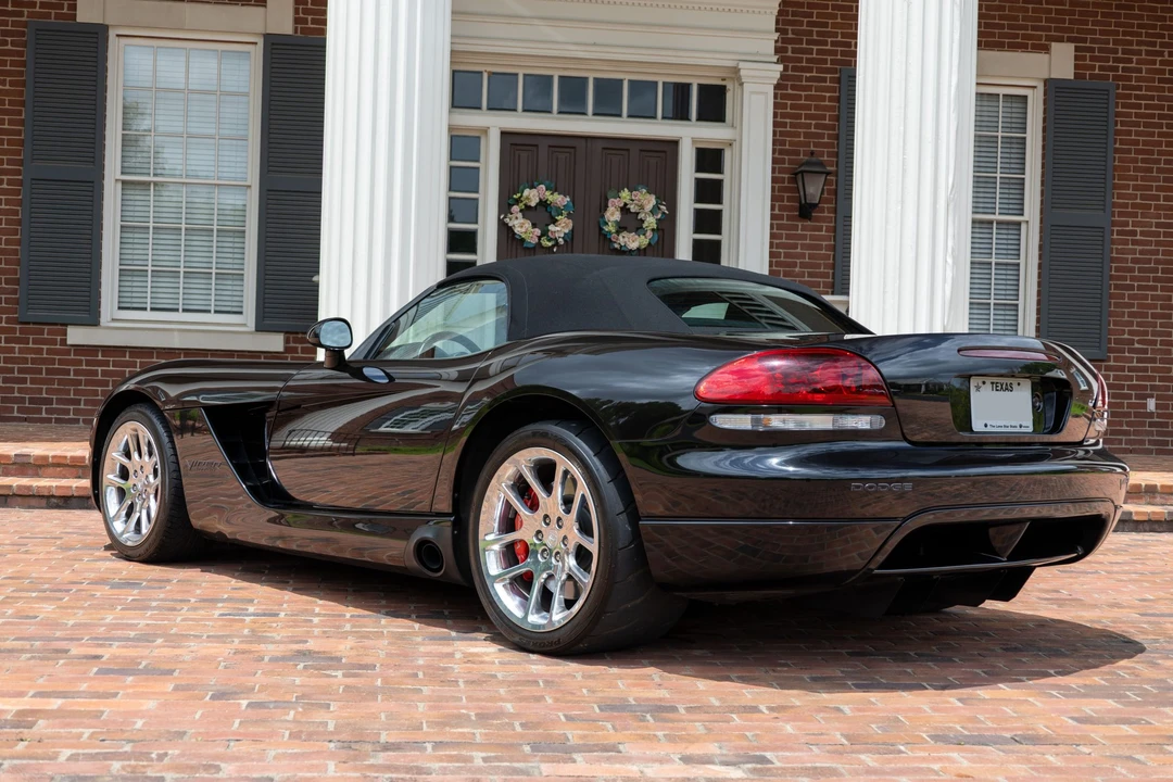 2004 Dodge Viper 3rd Gen - Image 19 of 31