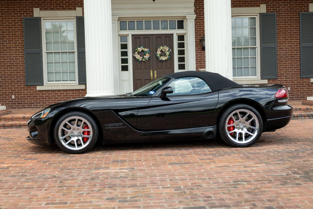 2004 Dodge Viper 3rd Gen - Image 20 of 31