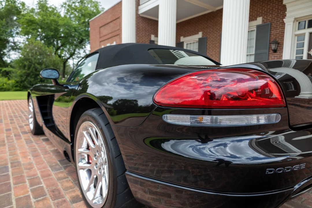 2004 Dodge Viper 3rd Gen - Image 22 of 31