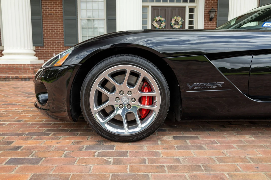2004 Dodge Viper 3rd Gen - Image 30 of 31