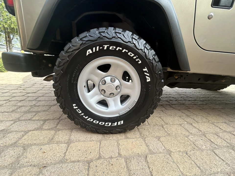 2004 Jeep TJ Wrangler - Image 28 of 31
