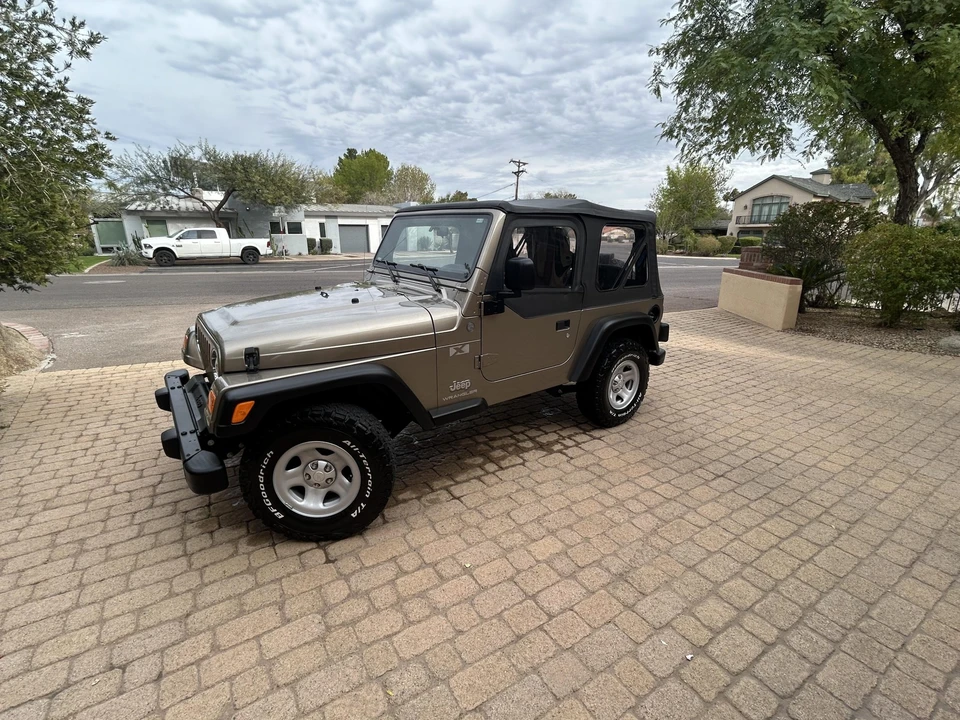 2004 Jeep TJ Wrangler - Image 2 of 31
