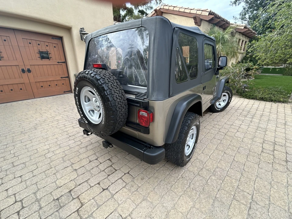 2004 Jeep TJ Wrangler - Image 15 of 31