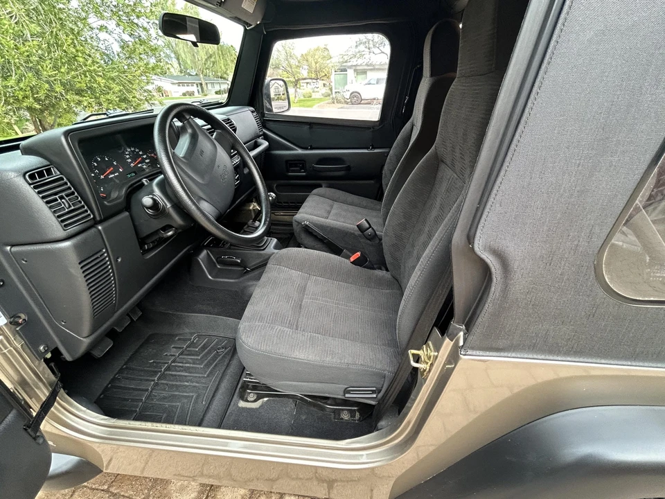 2004 Jeep TJ Wrangler - Image 30 of 31