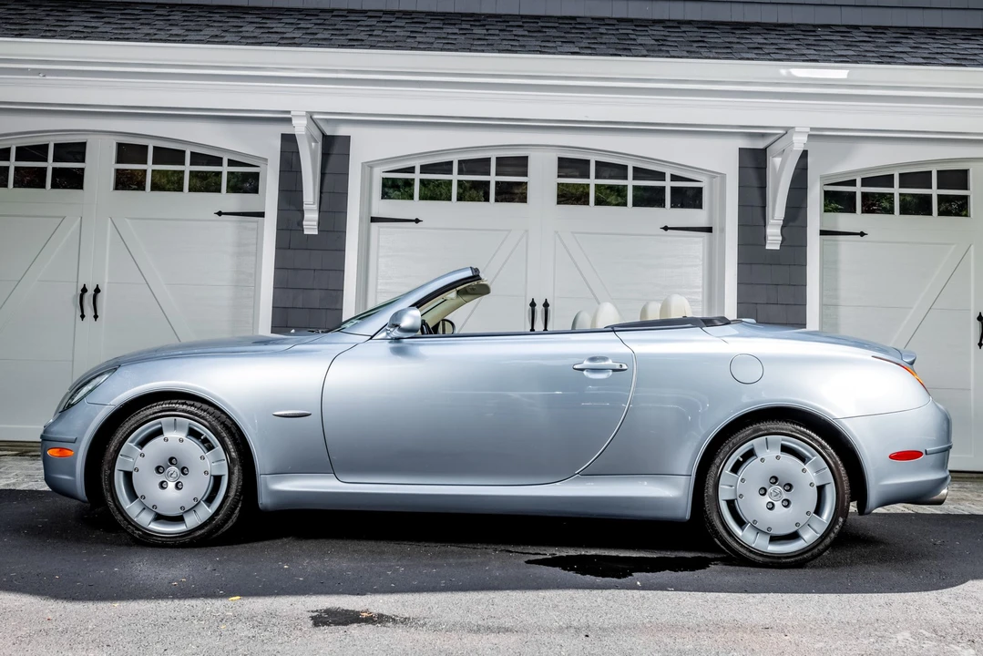 2004 Lexus SC430 - Image 12 of 31