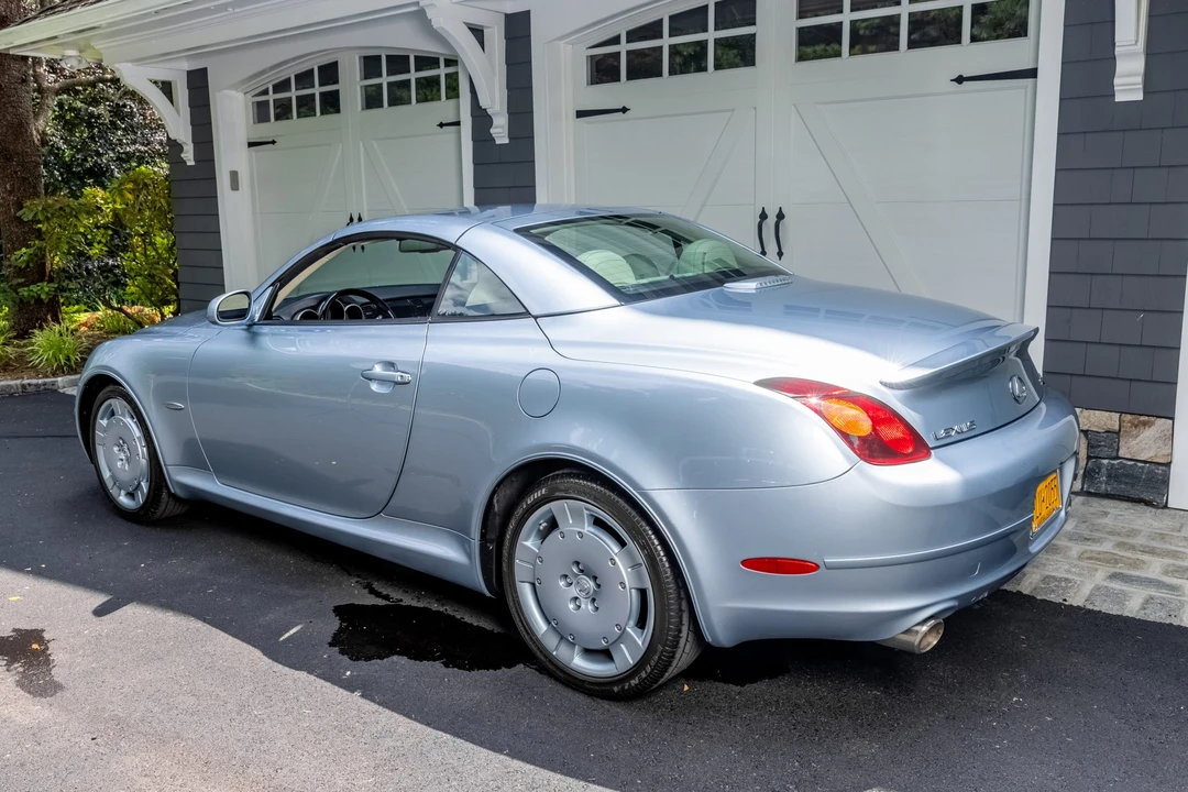 2004 Lexus SC430 - Image 4 of 31