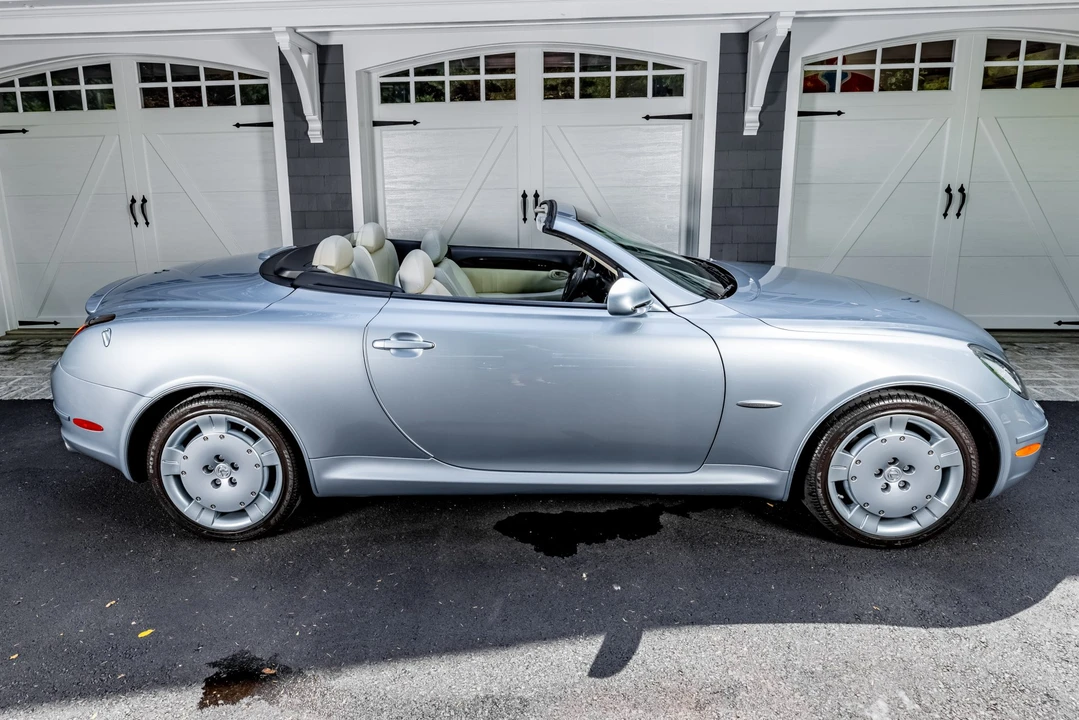 2004 Lexus SC430 - Image 14 of 31
