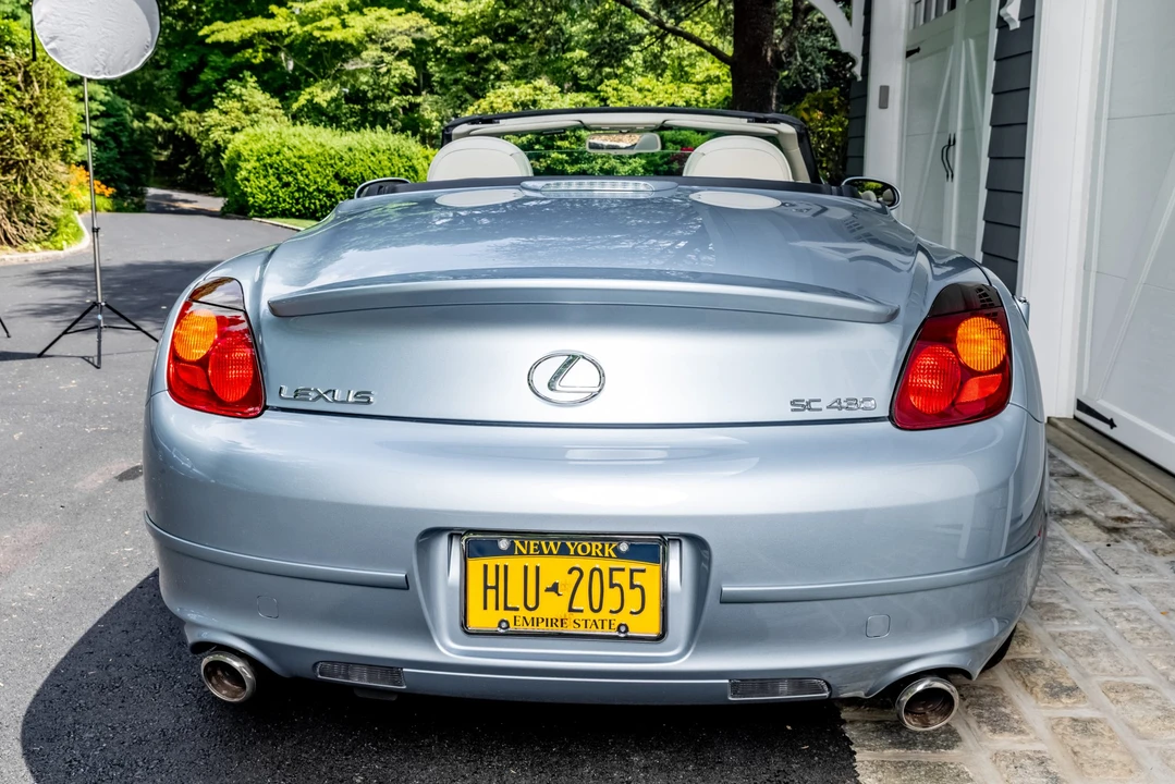 2004 Lexus SC430 - Image 16 of 31