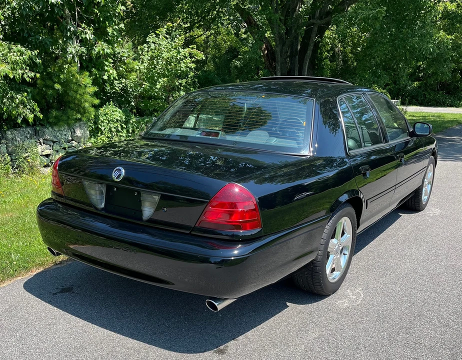 2004 Mercury Marauder - Image 6 of 31