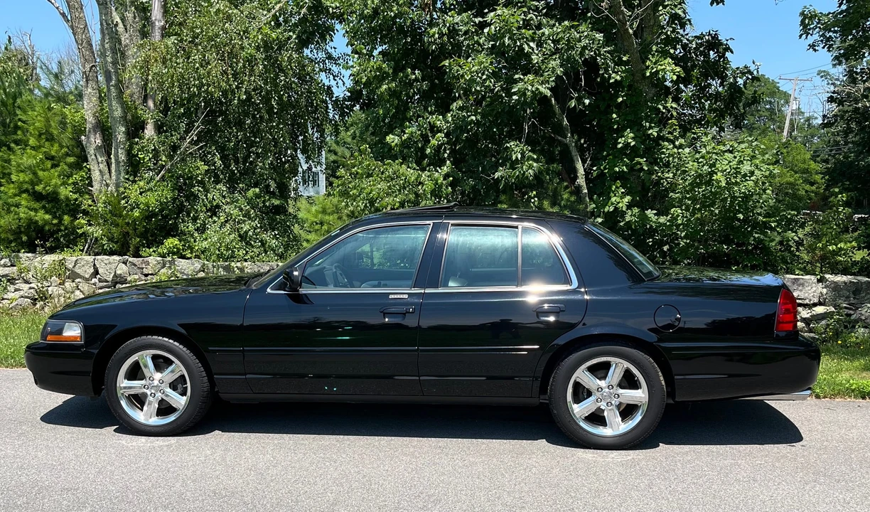 2004 Mercury Marauder - Image 3 of 31