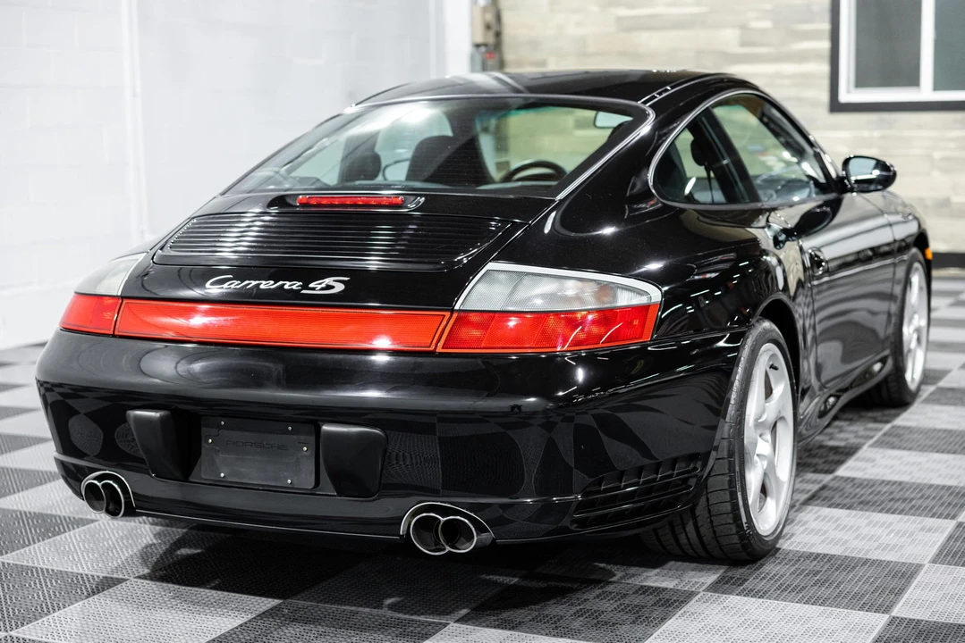 2004 Porsche 996 Carrera 4S - Image 25 of 31