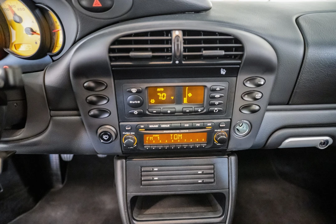 2004 Porsche 996 GT3 - Image 28 of 31
