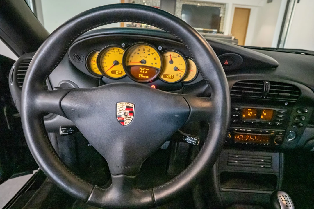 2004 Porsche 996 GT3 - Image 24 of 31