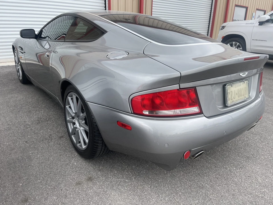 2005 Aston Martin Vanquish 1st Gen - Image 15 of 31
