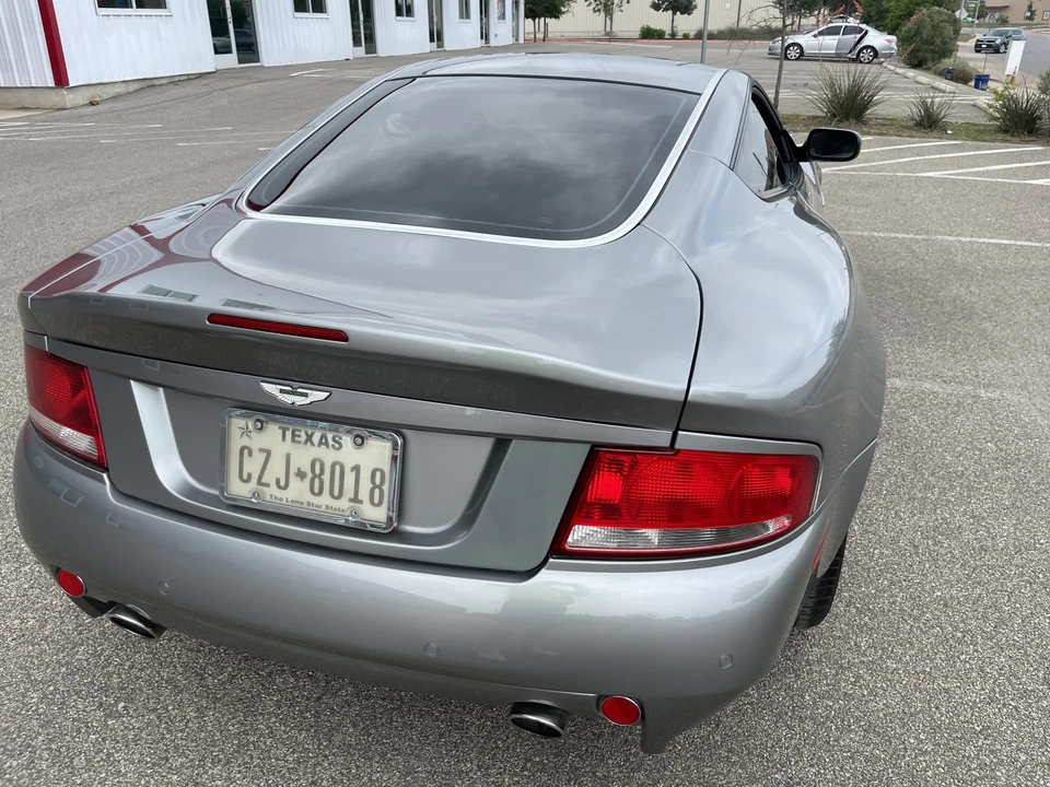 2005 Aston Martin Vanquish 1st Gen - Image 12 of 31