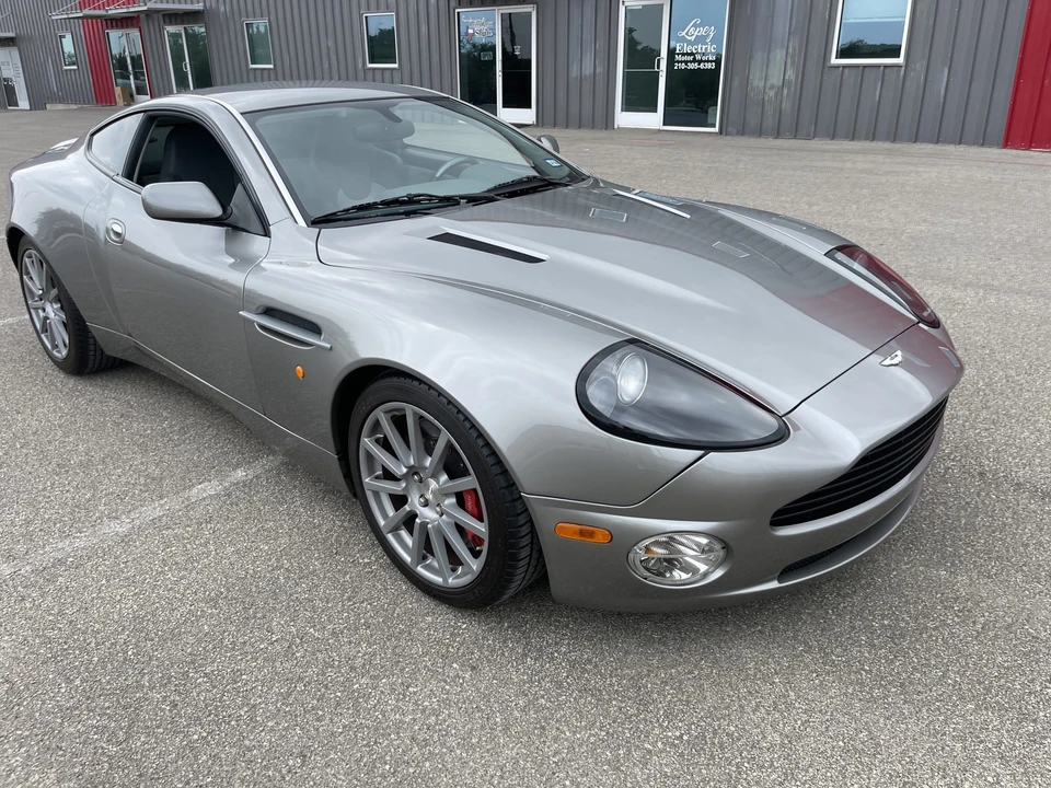 2005 Aston Martin Vanquish 1st Gen - Image 8 of 31