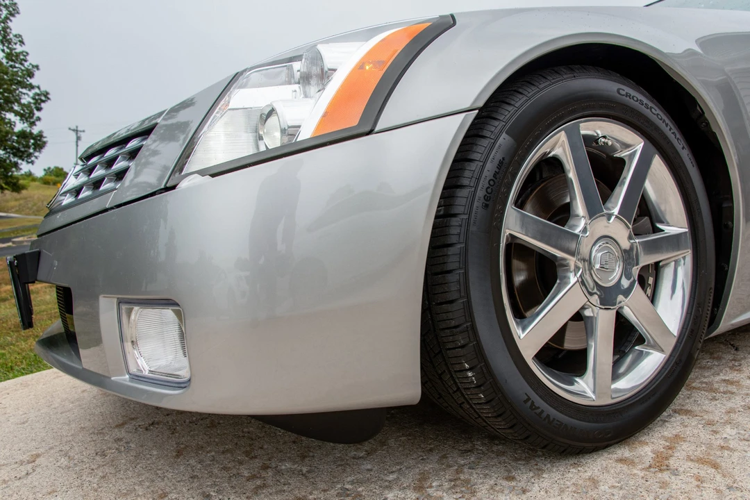 2005 Cadillac XLR - Image 20 of 31