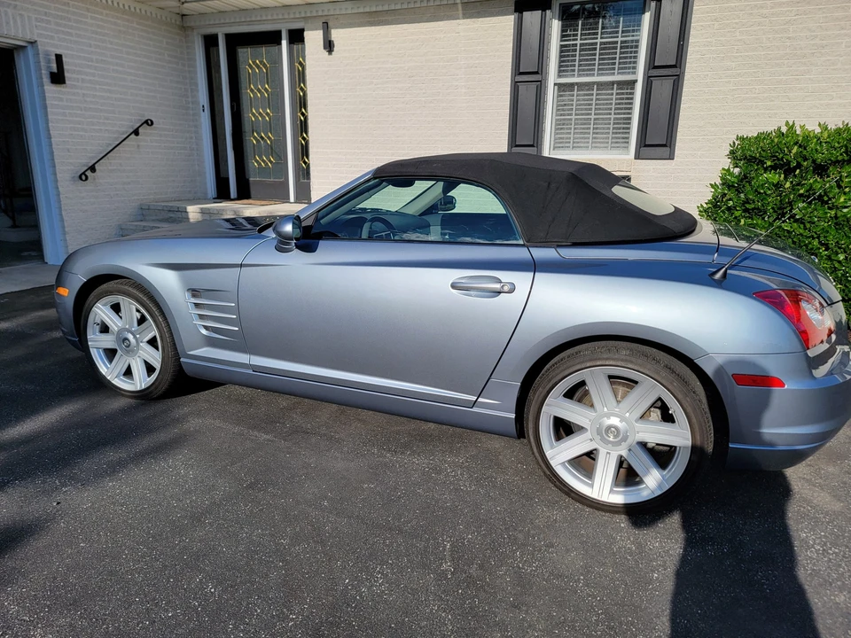2005 Chrysler Crossfire - Image 19 of 31