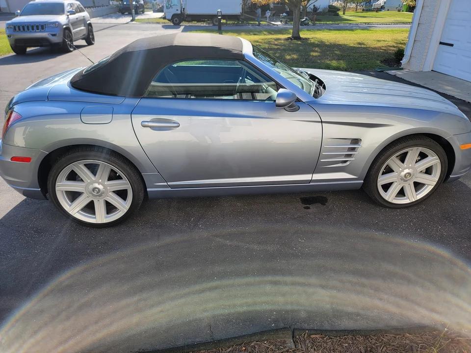 2005 Chrysler Crossfire - Image 15 of 31