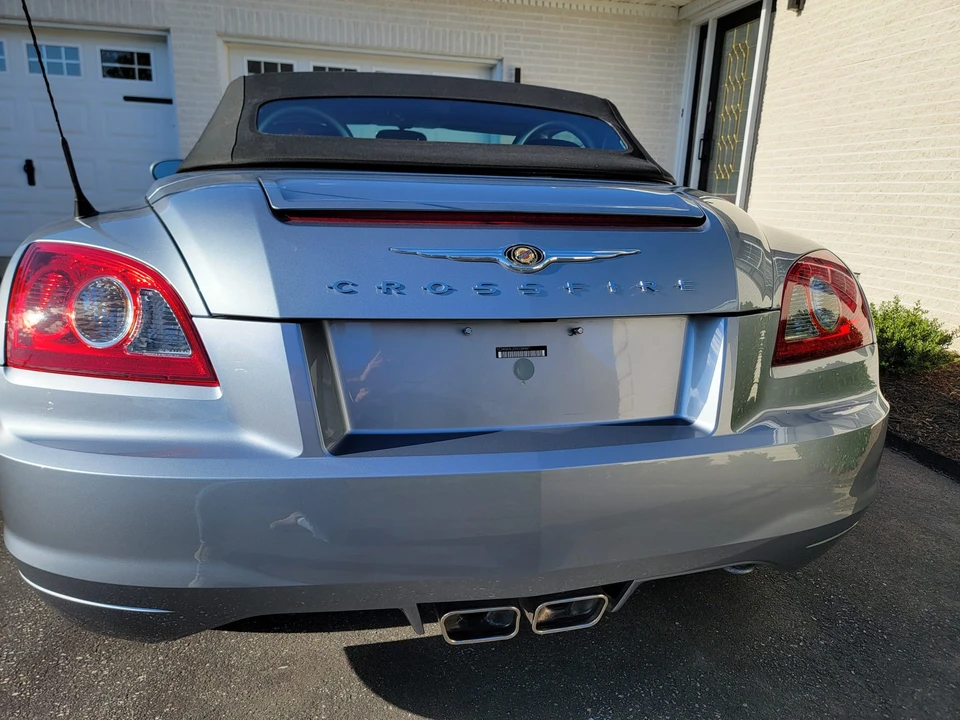 2005 Chrysler Crossfire - Image 25 of 31