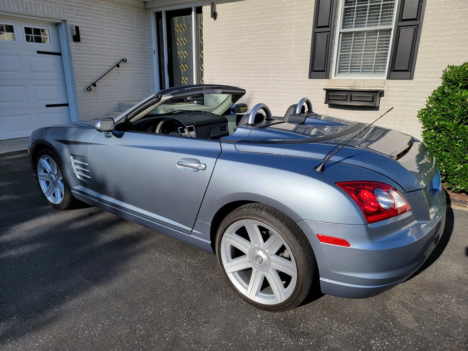 2005 Chrysler Crossfire - Image 8 of 31