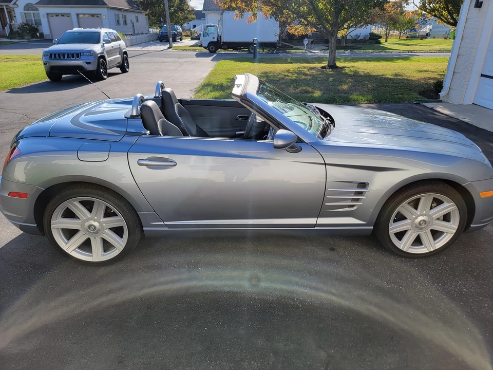 2005 Chrysler Crossfire - Image 5 of 31