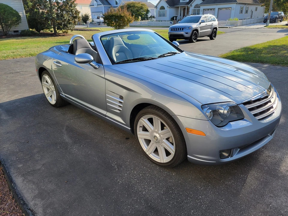2005 Chrysler Crossfire - Image 4 of 31