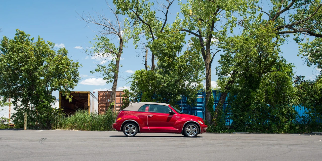 2005 Chrysler PT Cruiser - Image 28 of 31