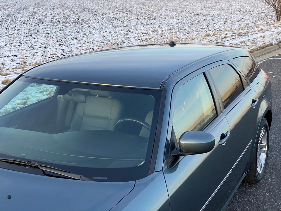 2005 Dodge Magnum 2nd Gen Wagon - Image 24 of 31