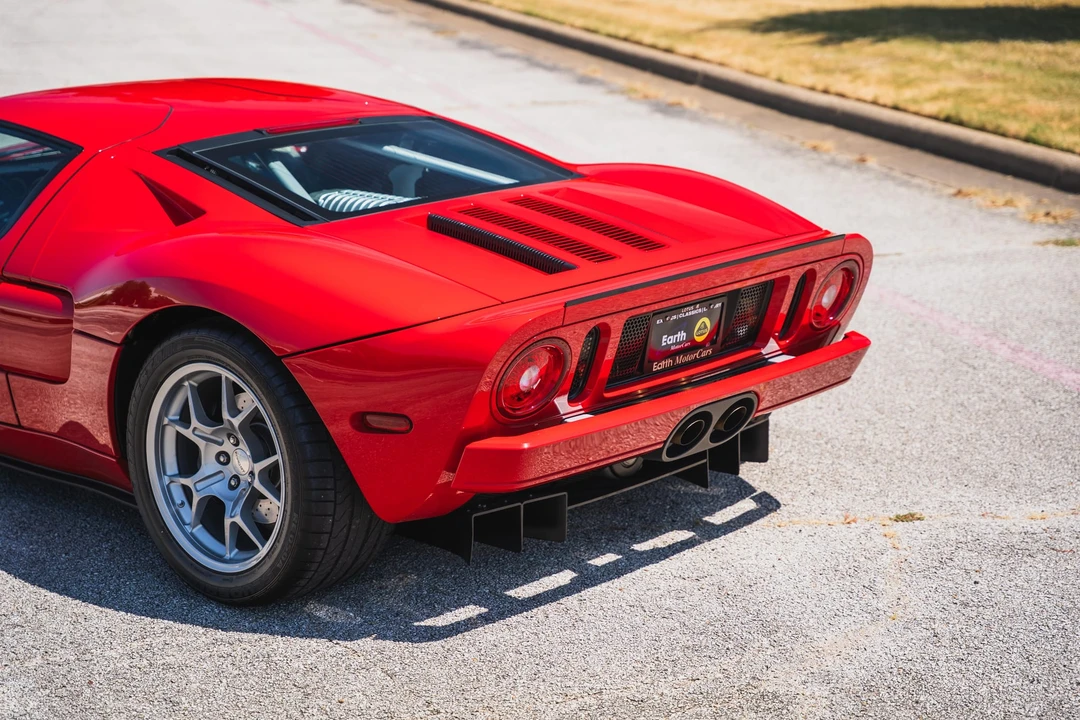 2005 Ford GT 1st Gen - Image 25 of 31