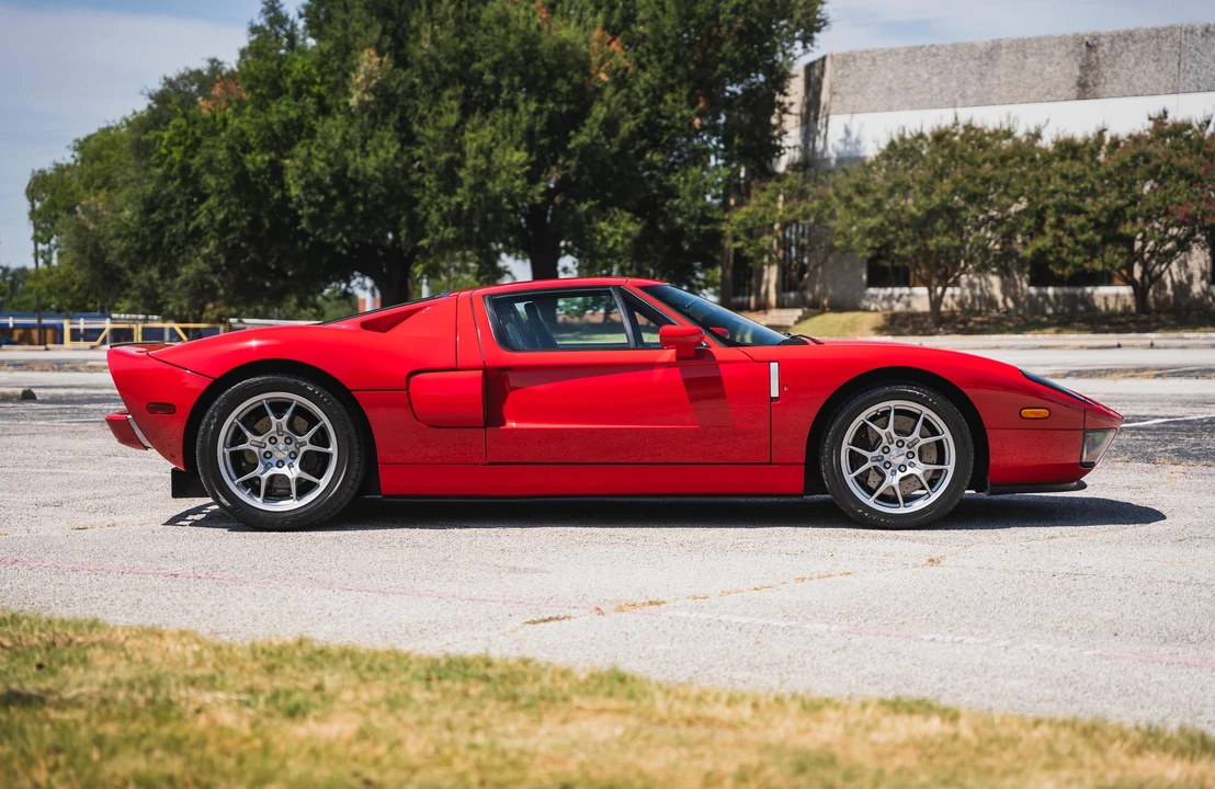 2005 Ford GT 1st Gen - Image 8 of 31
