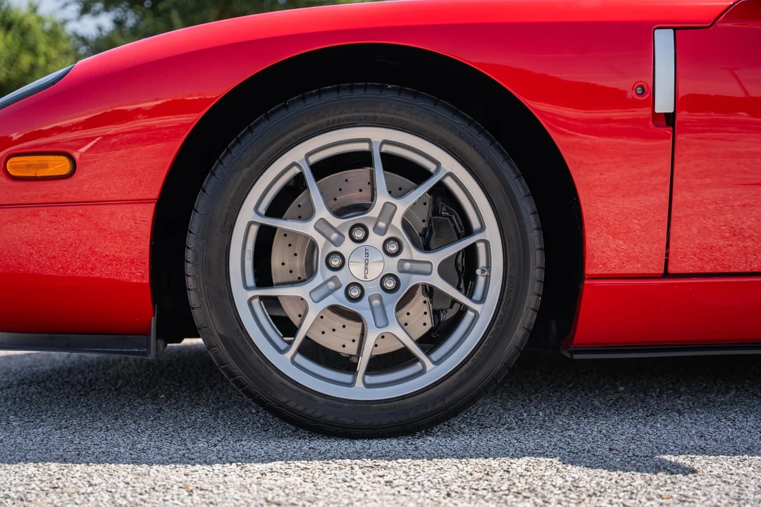 2005 Ford GT 1st Gen - Image 28 of 31