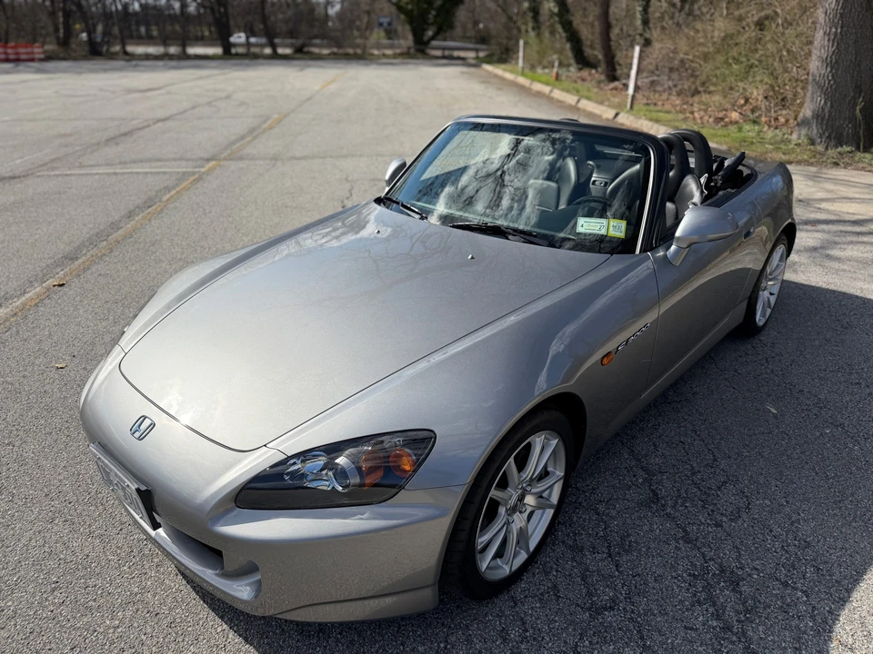 2005 Honda AP2 S2000 - Image 2 of 31