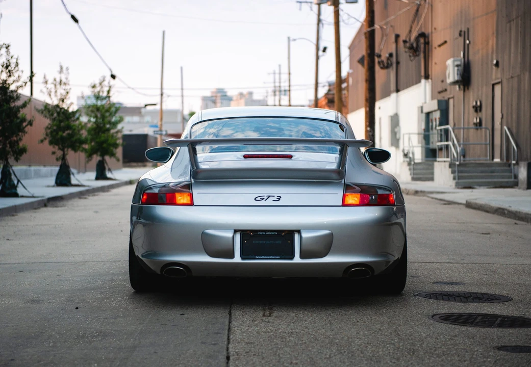 2005 Porsche 996 GT3 - Image 14 of 31