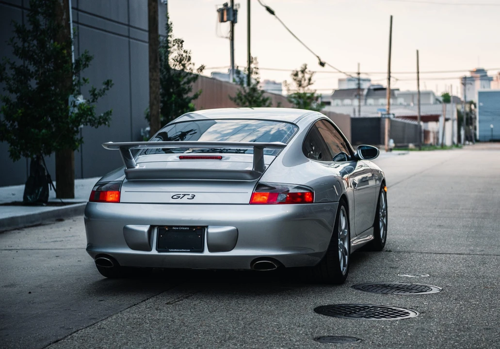 2005 Porsche 996 GT3 - Image 17 of 31
