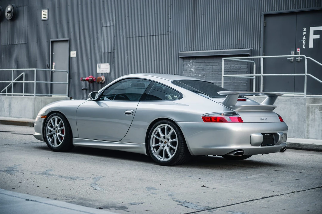 2005 Porsche 996 GT3 - Image 9 of 31