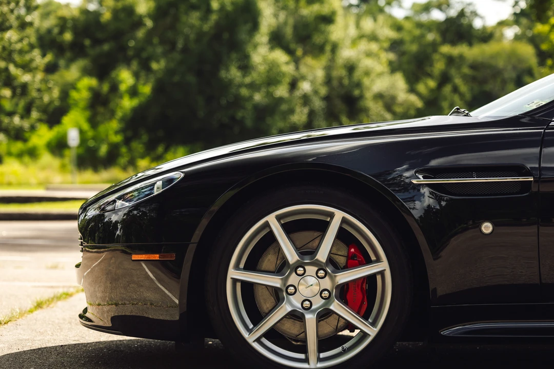 2006 Aston Martin V8 Vantage (2006-2017) - Image 27 of 31